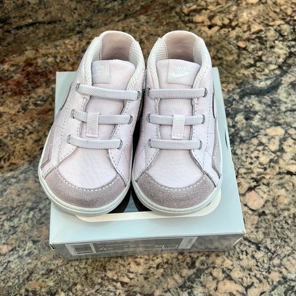 Light violet blazer mid Nike size 4C